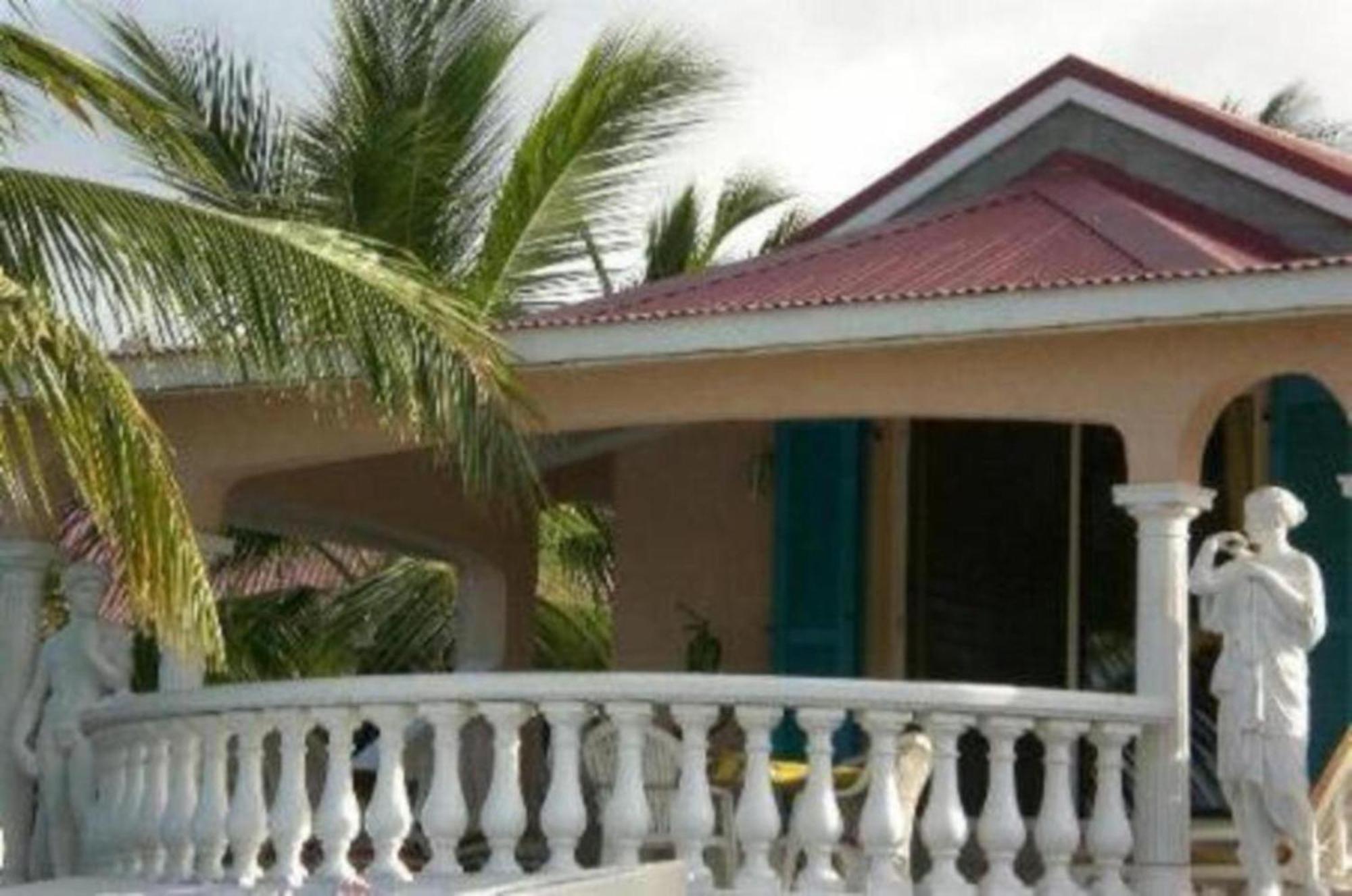 فيلا Sun Caraibes أويينت باي المظهر الخارجي الصورة